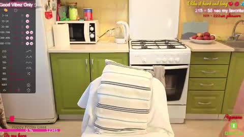 Snapshot of lissa_charmingmilf chatting on 10.10.25 I will be online December 1 at 7PM time Moscow online show from 10.10.25