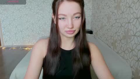 Snapshot of lissa_cristal_ chatting on 05.31.26 lissa_cristal_ online show from 05.31.26