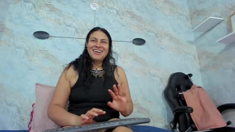 Lisa online show from 01.12.25