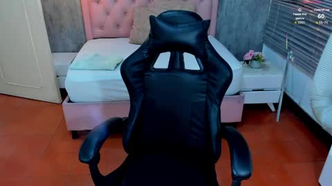 L I S S A  online show from 06.10.26