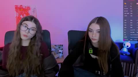 Snapshot of lissa_night chatting on 12.13.25 lissa_night online show from 12.13.25