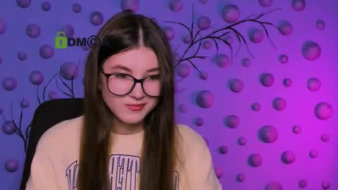 Snapshot of lissa_night chatting on 12.16.25 lissa_night online show from 12.16.25