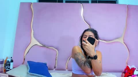 LISSA JHONS online show from 12.31.24