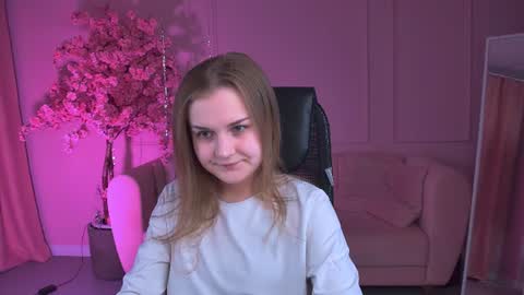 Snapshot of lissatelor chatting on 06.16.26 Lissa Telor online show from 06.16.26