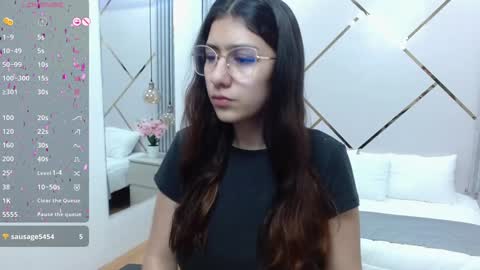 Snapshot of lita_rogers chatting on 01.06.25 Lita online show from 01.06.25