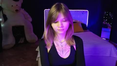 Snapshot of litabrom chatting on 11.12.25 Lena online show from 11.12.25