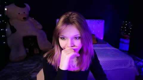 Snapshot of litabrom chatting on 11.14.25 Lena online show from 11.14.25