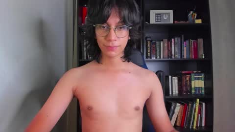 Snapshot of literateboy chatting on 10.18.25 Literateboy online show from 10.18.25