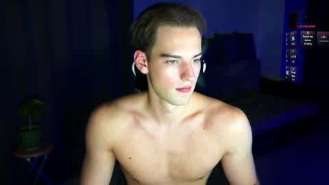 Snapshot of litmate chatting on 10.08.25 ask me online show from 10.08.25