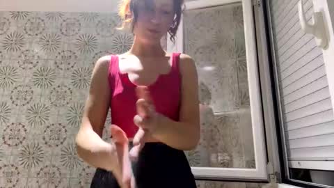 Snapshot of littel_angel_didi chatting on 12.22.25 Diana Woods online show from 12.22.25