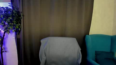 Isabel online show from 04.30.26