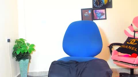 little_africa online show from 02.11.25