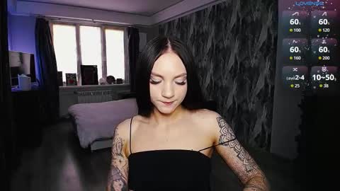 Birdy online show from 03.13.26