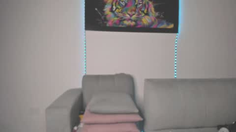 Snapshot of little_caro13 chatting on 01.26.25 Independent model carolina online show from 01.26.25