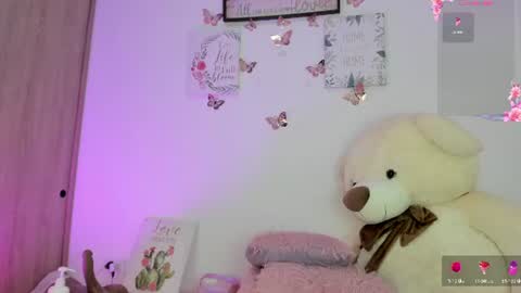 Snapshot of little_channel_ chatting on 07.25.26 online show from 07.25.26