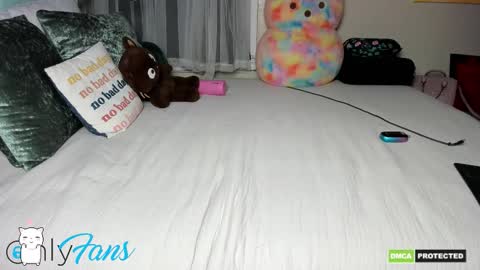 Snapshot of little_cum_slut18 chatting on 01.13.26 Veronica and Alex online show from 01.13.26