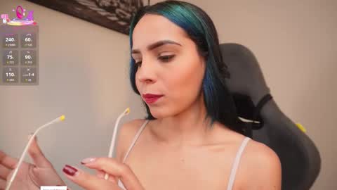 Snapshot of little_eli chatting on 01.07.26 Help me reach 100 likes online show from 01.07.26