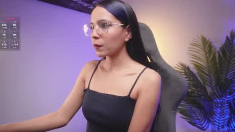 Snapshot of little_eli chatting on 02.23.26 Help me reach 100 likes online show from 02.23.26