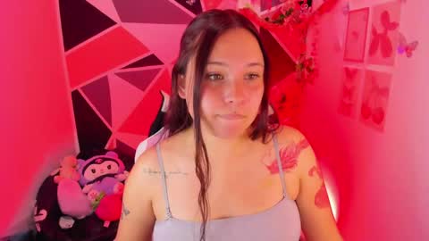 Snapshot of little_emma0 chatting on 05.08.26 Carol online show from 05.08.26