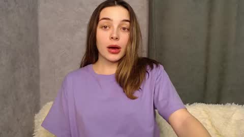 Mia   Im online every day 1530 PM in New York  2030 PM in London online show from 12.09.24