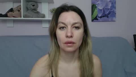 Snapshot of little_milf_ chatting on 02.08.26 Kate online show from 02.08.26