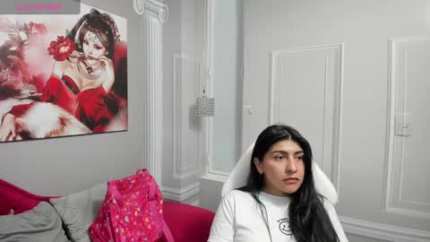 Snapshot of little_naiara chatting on 01.15.25 Katty online show from 01.15.25