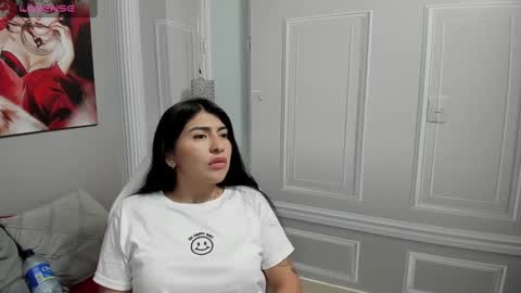 Snapshot of little_naiara chatting on 01.15.25 Katty online show from 01.15.25