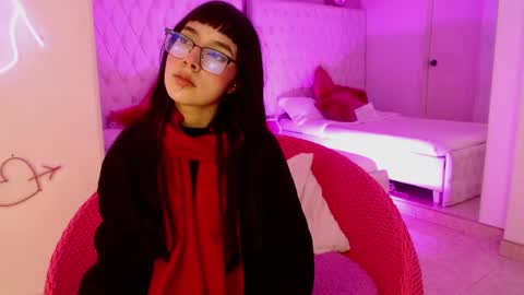 Snapshot of little_paulette chatting on 05.17.26 Paulette online show from 05.17.26