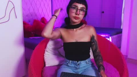 Snapshot of little_paulette chatting on 06.03.26 Paulette online show from 06.03.26