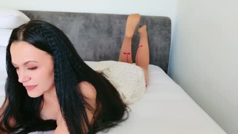 hey im anna online show from 05.05.26