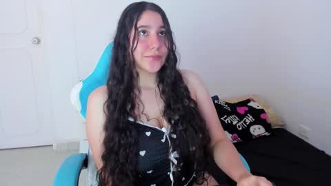 Snapshot of little_sparkles_0f_l0v3 chatting on 02.07.26 Laire online show from 02.07.26