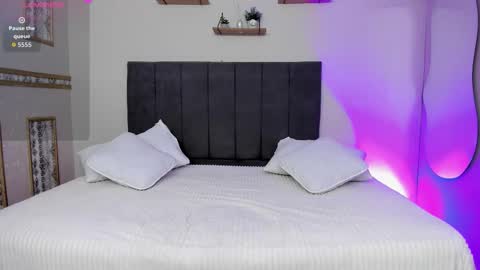 Snapshot of little_sugar18 chatting on 11.27.25 Luisa online show from 11.27.25