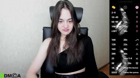 Snapshot of littleashleyy chatting on 05.08.26 littleashleyy online show from 05.08.26