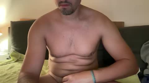 Snapshot of littlebigrabbit chatting on 12.04.25 LittleBigRabbit online show from 12.04.25