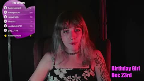 Gwen online show from 12.19.24