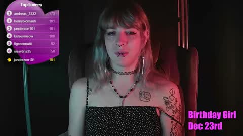 Gwen online show from 12.20.24