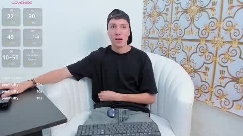 Snapshot of littledanny_ chatting on 11.24.25 DANNY online show from 11.24.25