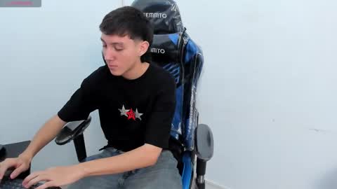 Snapshot of littledanny_ chatting on 01.14.26 DANNY online show from 01.14.26