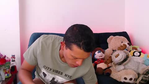 Manu online show from 04.21.26