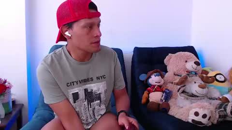 Snapshot of littledicklatin chatting on 07.03.26 Manu online show from 07.03.26