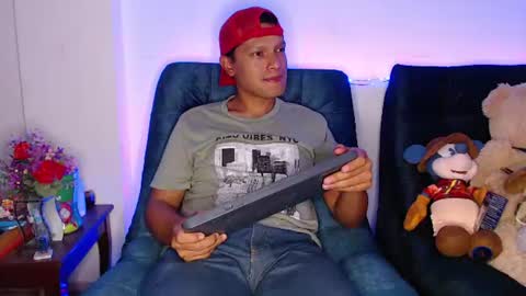 Snapshot of littledicklatin chatting on 07.21.26 Manu online show from 07.21.26
