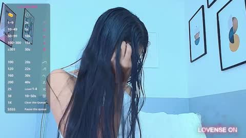 Snapshot of littlee_emilyy_ chatting on 12.13.24 Emily online show from 12.13.24