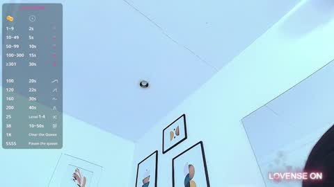 Snapshot of littlee_emilyy_ chatting on 12.22.24 Emily online show from 12.22.24