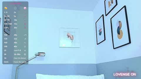 Snapshot of littlee_emilyy_ chatting on 12.23.24 Emily online show from 12.23.24