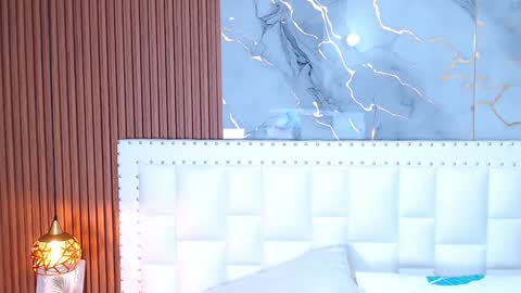 Snapshot of littlee_emilyy_ chatting on 01.18.25 Emily online show from 01.18.25