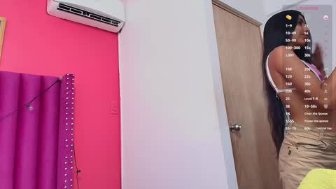 Snapshot of littlee_emilyy_ chatting on 01.31.25 Emily online show from 01.31.25