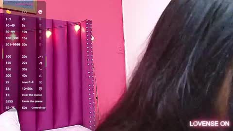 Snapshot of littlee_emilyy_ chatting on 02.12.25 Emily online show from 02.12.25