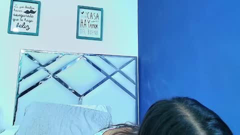 Snapshot of littlee_emilyy_ chatting on 02.14.25 Emily online show from 02.14.25