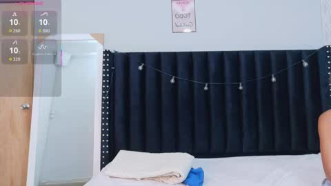 Snapshot of littleebonymommy chatting on 11.01.25 Tania online show from 11.01.25