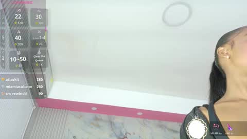 Snapshot of littleebonymommy chatting on 11.11.25 Tania online show from 11.11.25